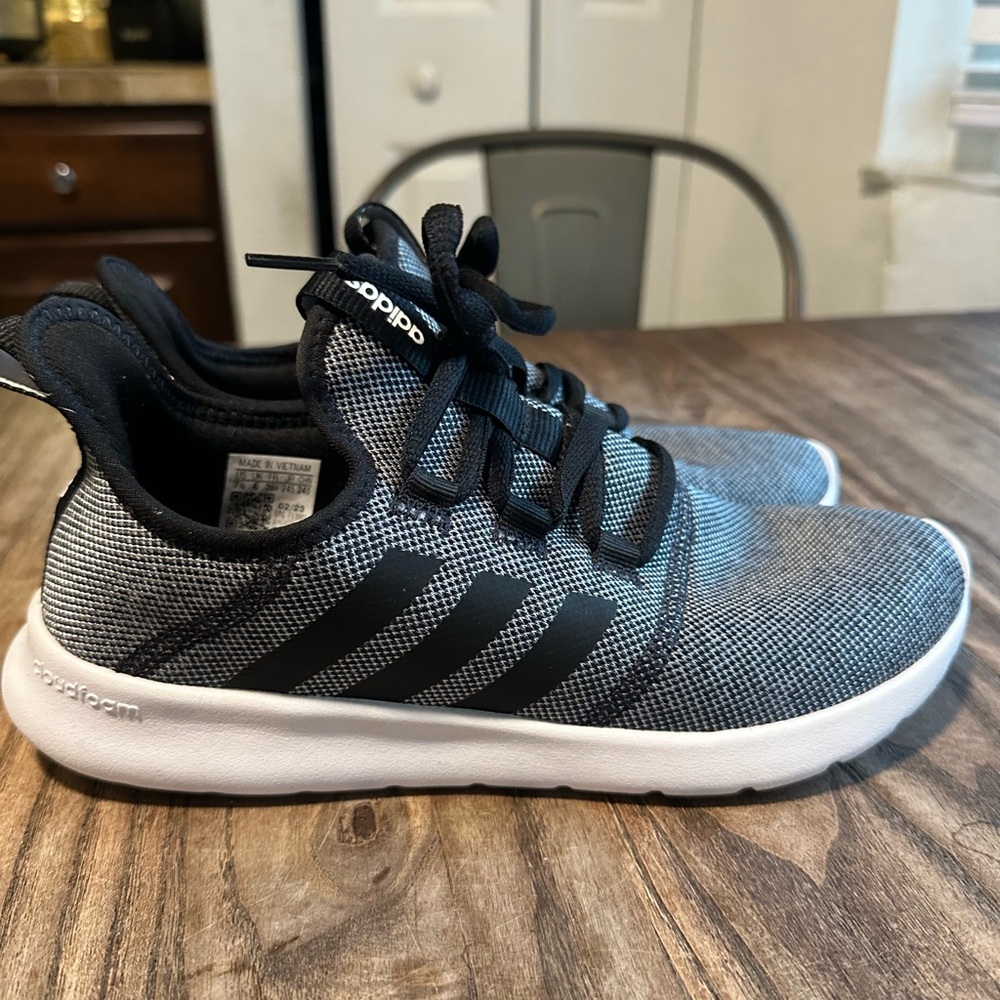 Women’s Adidas Cloudfoam